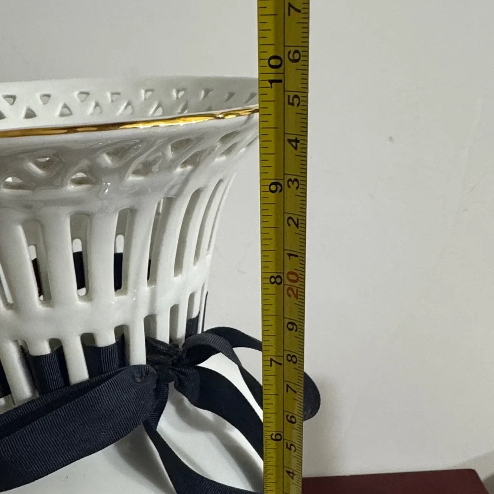 Vintage Formalities by Baum Bros. with a basket weave lattice